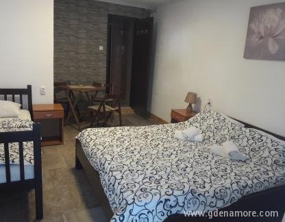 Apartmaji Zec-Canj, Soba št. 6, zasebne nastanitve v mestu Čanj, Črna gora - Soba br 6